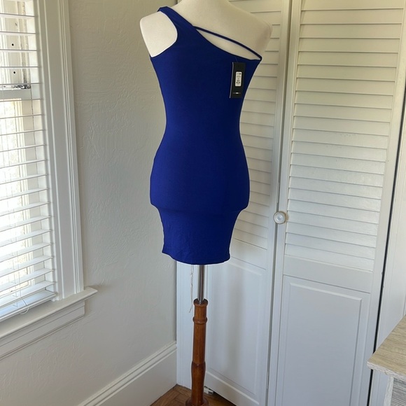 Minidress *NWT* - Picture 2 of 3